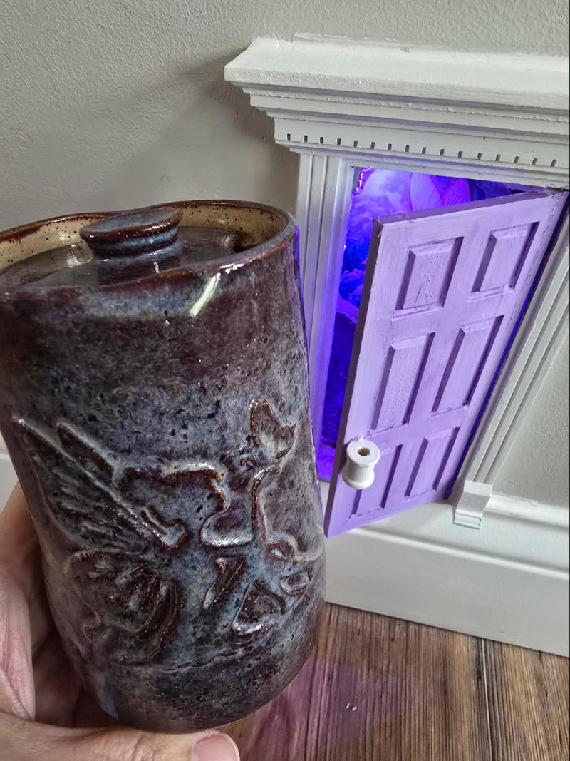 Nothing brings the fairies out like the smell of fresh coffee. 💜